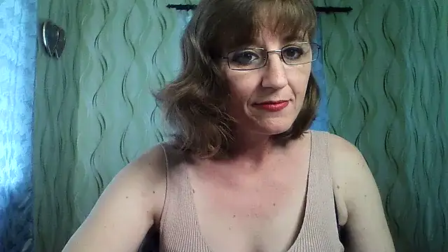 Alisaprice077 online show from 10, 6, 2026