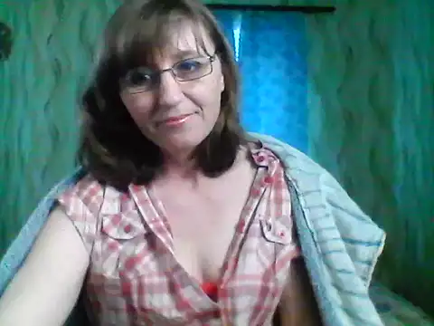 Alisaprice077 online show from 9, 4, 2026