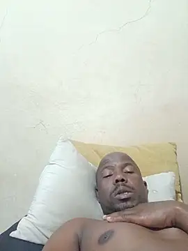 Snapshot of Zolani003 chatting on 18, 6, 2026 Zolani003 online show from 18, 6, 2026