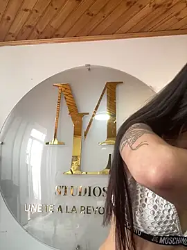 Cloe pink1 online show from 12, 3, 2026