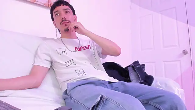 finn jackson online show from 26, 3, 2026