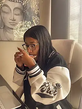 chanell pinkk online show from 13, 3, 2026