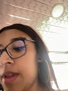 chanell pinkk online show from 18, 3, 2026