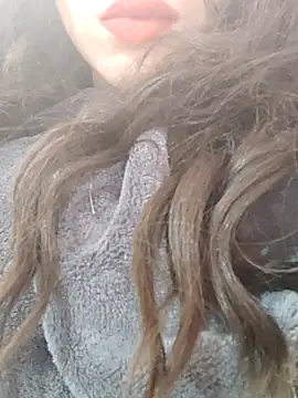 Kamilya89six online show from 10, 3, 2026