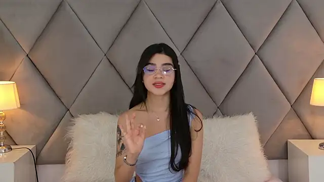 OliviaDiaz online show from 7, 5, 2026
