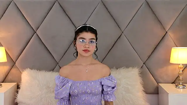 OliviaDiaz online show from 16, 5, 2026