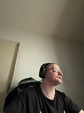 Darkzhor online show from 12, 3, 2026