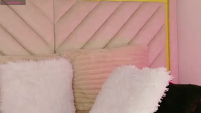 sweett melodyy online show from 23, 7, 2026