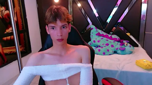Stefany PiInk online show from 7, 4, 2026