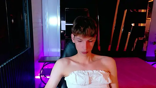 Stefany PiInk online show from 5, 4, 2026
