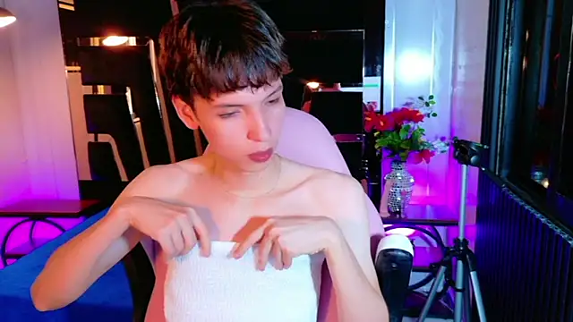 Snapshot of Stefany_PiInk chatting on 4, 5, 2026 Stefany PiInk online show from 4, 5, 2026