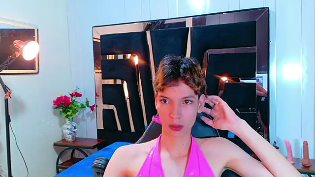 Stefany PiInk online show from 9, 4, 2026