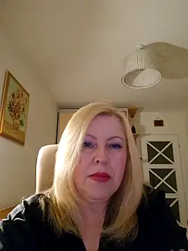 JanieLight53 online show from 16, 4, 2026