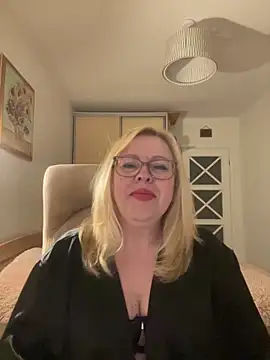 Snapshot of JanieLight53 chatting on 20, 5, 2026 JanieLight53 online show from 20, 5, 2026