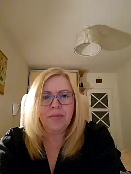 JanieLight53 online show from 13, 4, 2026