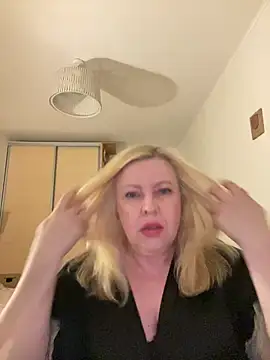 Snapshot of JanieLight53 chatting on 1, 7, 2026 JanieLight53 online show from 1, 7, 2026