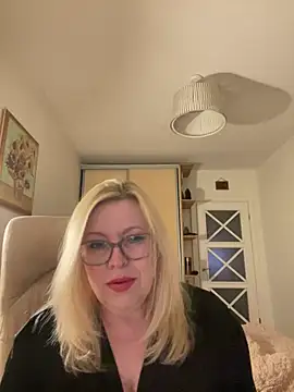 JanieLight53 online show from 13, 5, 2026