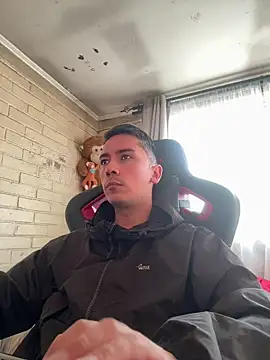 Cr1sXPorn online show from 12, 4, 2026