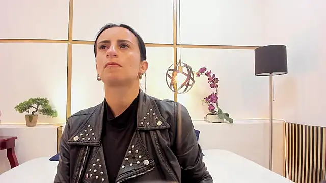 BrendaCantorel online show from 10, 4, 2026