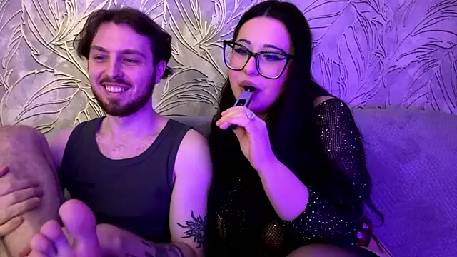 LunaWithAdrian online show from 8, 3, 2026