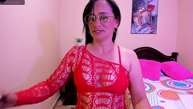 Snapshot of sara_florez12 chatting on 22, 5, 2026 sara florez12 online show from 22, 5, 2026