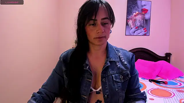 Snapshot of sara_florez12 chatting on 30, 5, 2026 sara florez12 online show from 30, 5, 2026