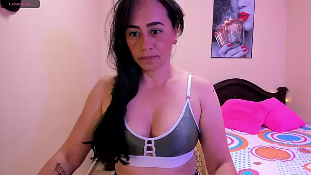 Snapshot of sara_florez12 chatting on 20, 5, 2026 sara florez12 online show from 20, 5, 2026