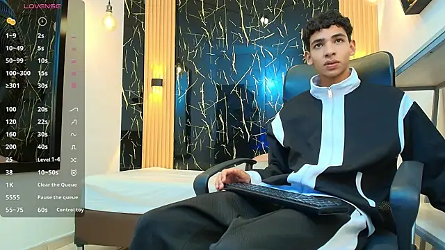 ValeriHot 1 online show from 5, 4, 2026