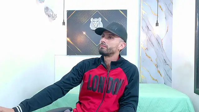Snapshot of KingOfTemptation chatting on 15, 6, 2026 KingOfTemptation online show from 15, 6, 2026