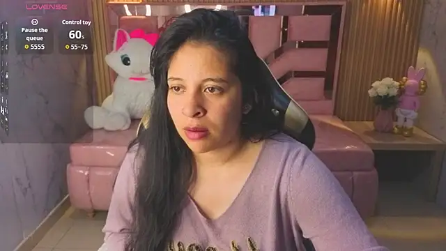 Snapshot of sara_tellez_s chatting on 18, 6, 2026 sara tellez s online show from 18, 6, 2026