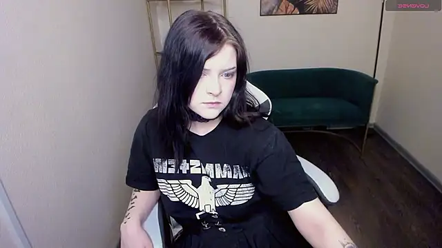 EsterTwilight online show from 28, 3, 2026