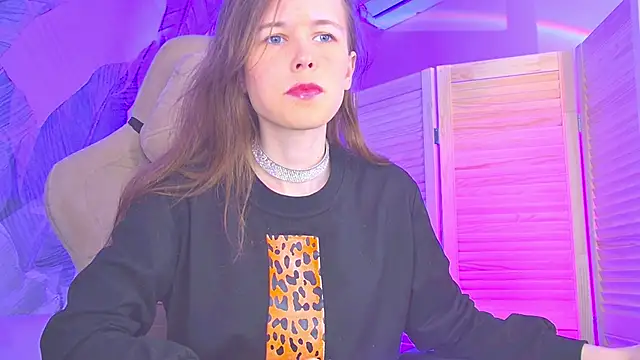 AriaGracen online show from 8, 4, 2026