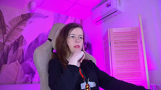 AriaGracen online show from 23, 4, 2026