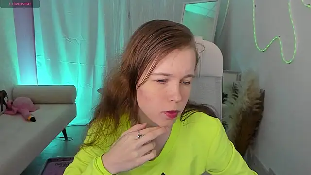 AriaGracen online show from 15, 4, 2026