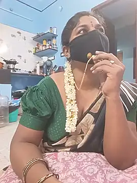 Snapshot of jothika45 chatting on 8, 8, 2026 jothika45 online show from 8, 8, 2026
