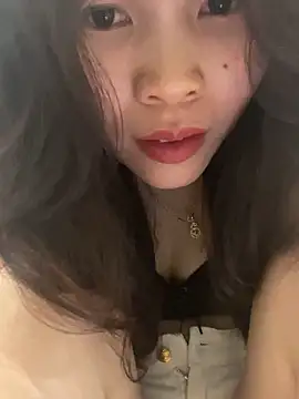 Snapshot of Lyn_baby chatting on 28, 4, 2026 Lyn baby online show from 28, 4, 2026