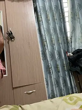 Lyn baby online show from 2, 4, 2026