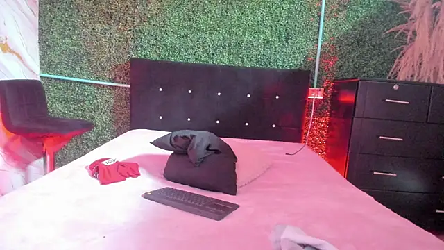 Adrian fire online show from 7, 4, 2026