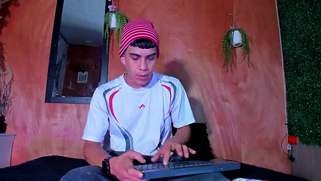 Adrian fire online show from 19, 3, 2026