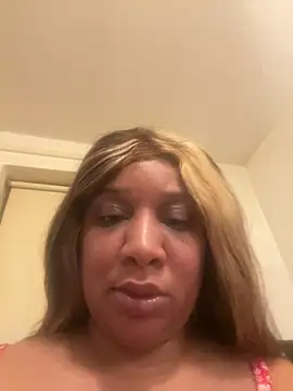 AloraXX online show from 7, 3, 2026