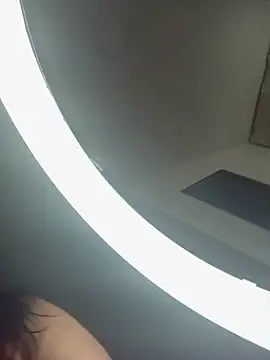 Elenna   online show from 13, 4, 2026