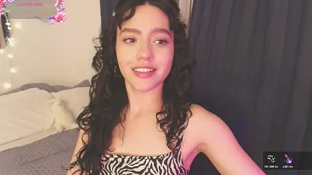 Snapshot of Katiieee chatting on 14, 5, 2026 Katiieee online show from 14, 5, 2026