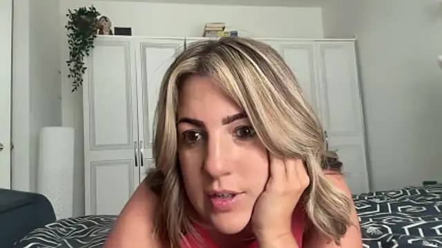 Snapshot of annabellewarick chatting on 15, 6, 2026 annabellewarick online show from 15, 6, 2026