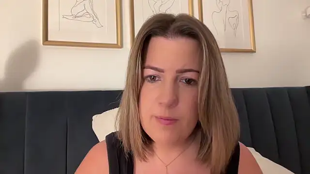 Snapshot of annabellewarick chatting on 17, 5, 2026 annabellewarick online show from 17, 5, 2026