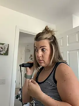 annabellewarick online show from 31, 7, 2026