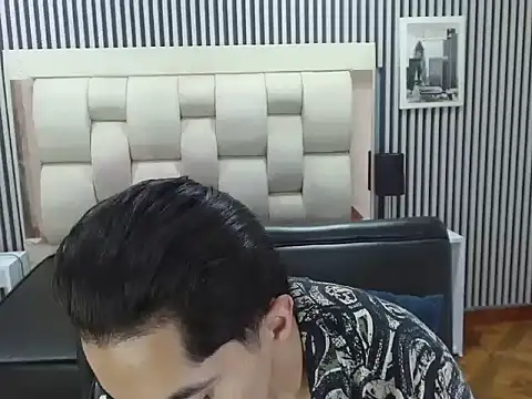 Alex Wolft online show from 16, 4, 2026