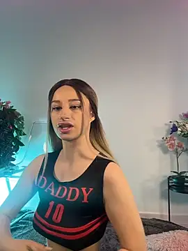 Snapshot of ScarletFlameee chatting on 2, 5, 2026 ScarletFlameee online show from 2, 5, 2026