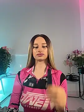 Snapshot of ScarletFlameee chatting on 15, 5, 2026 ScarletFlameee online show from 15, 5, 2026