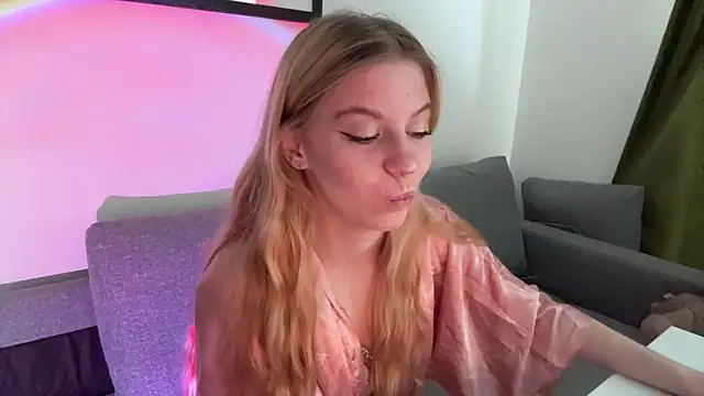 Snapshot of Fanny_Fresh chatting on 10, 5, 2026 Fanny Fresh online show from 10, 5, 2026