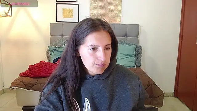 Sharon makelove online show from 25, 3, 2026